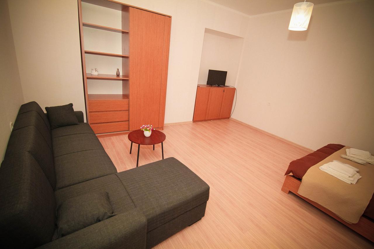 Holiday House Tbilisi Bagian luar foto